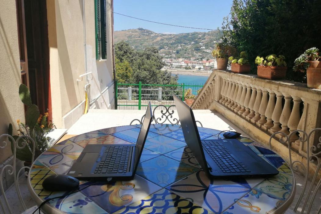 Panoramic Apartments In Villa In Center "The Beach And The Cliff" 1 Agropoli Eksteriør billede