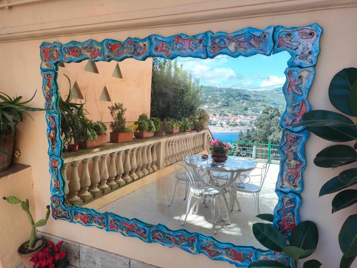Panoramic Apartments In Villa In Center "The Beach And The Cliff" 1 Agropoli Eksteriør billede