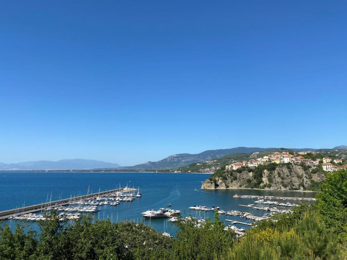 Panoramic Apartments In Villa In Center "The Beach And The Cliff" 1 Agropoli Eksteriør billede