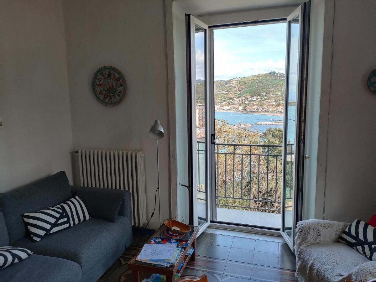 Panoramic Apartments In Villa In Center "The Beach And The Cliff" 1 Agropoli Eksteriør billede